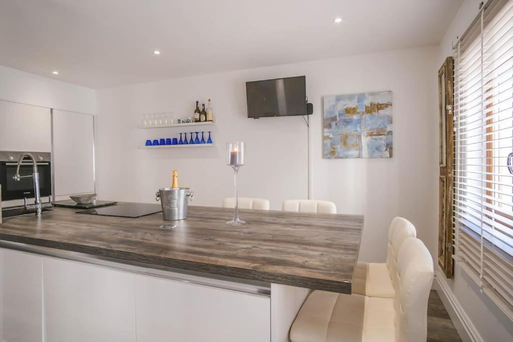 Summer Breeze Apartment, In The Historic Centre Of ラゴス エクステリア 写真