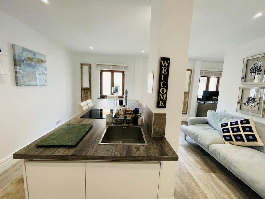 Summer Breeze Apartment, In The Historic Centre Of ラゴス エクステリア 写真