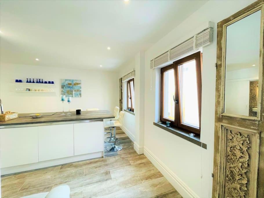 Summer Breeze Apartment, In The Historic Centre Of ラゴス エクステリア 写真