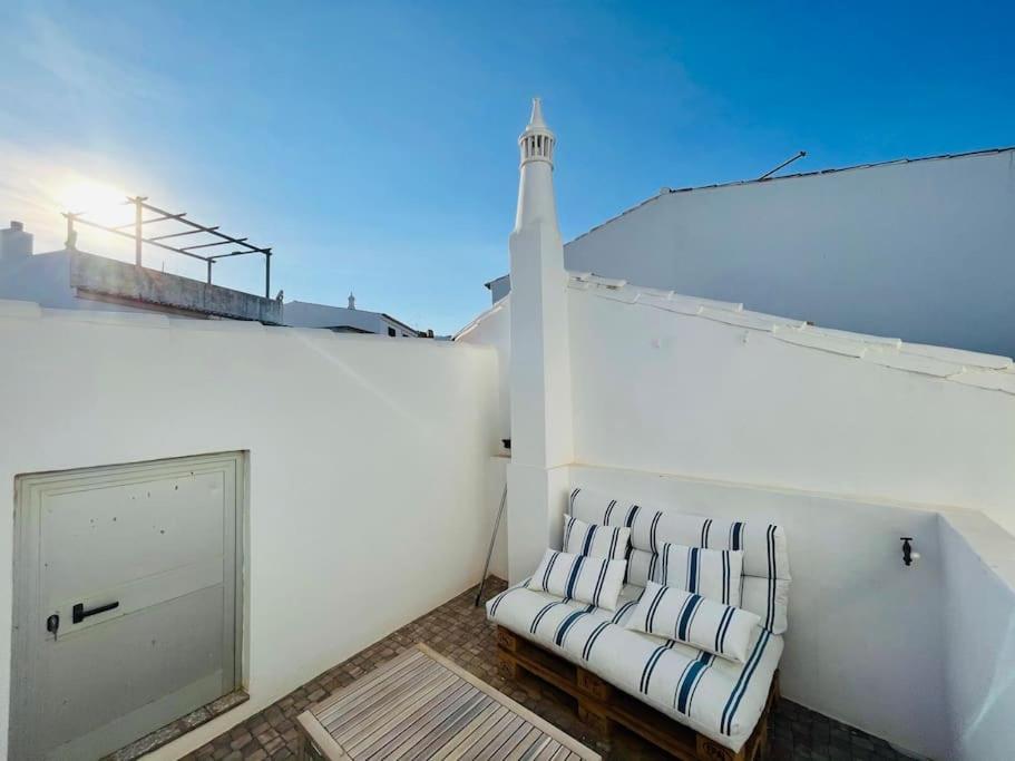 Summer Breeze Apartment, In The Historic Centre Of ラゴス エクステリア 写真