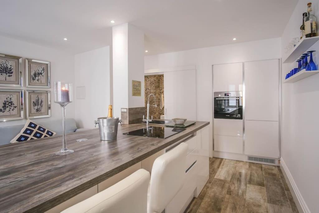 Summer Breeze Apartment, In The Historic Centre Of ラゴス エクステリア 写真